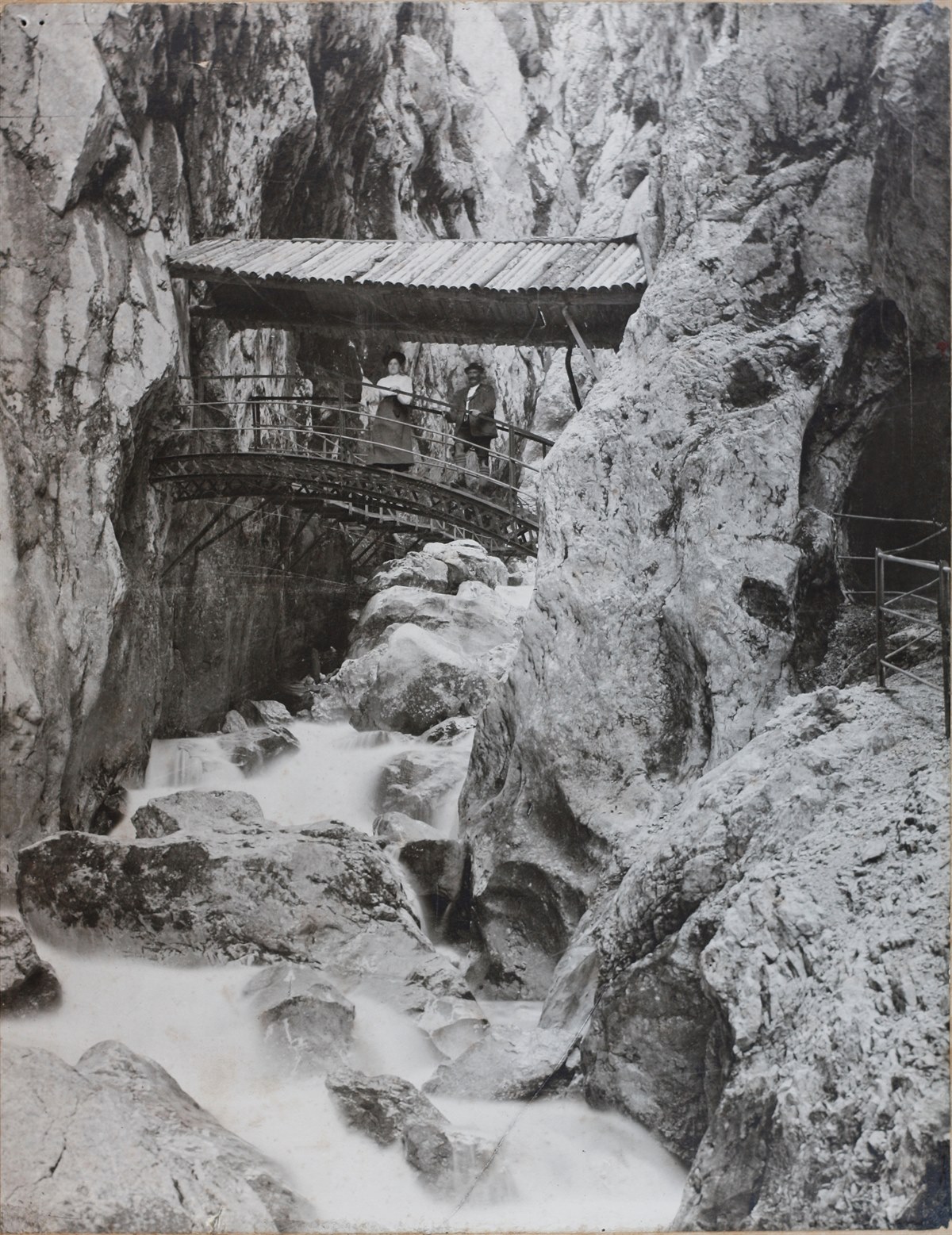 Historic arch bridge in the Höllentalklamm Gorge around 1905