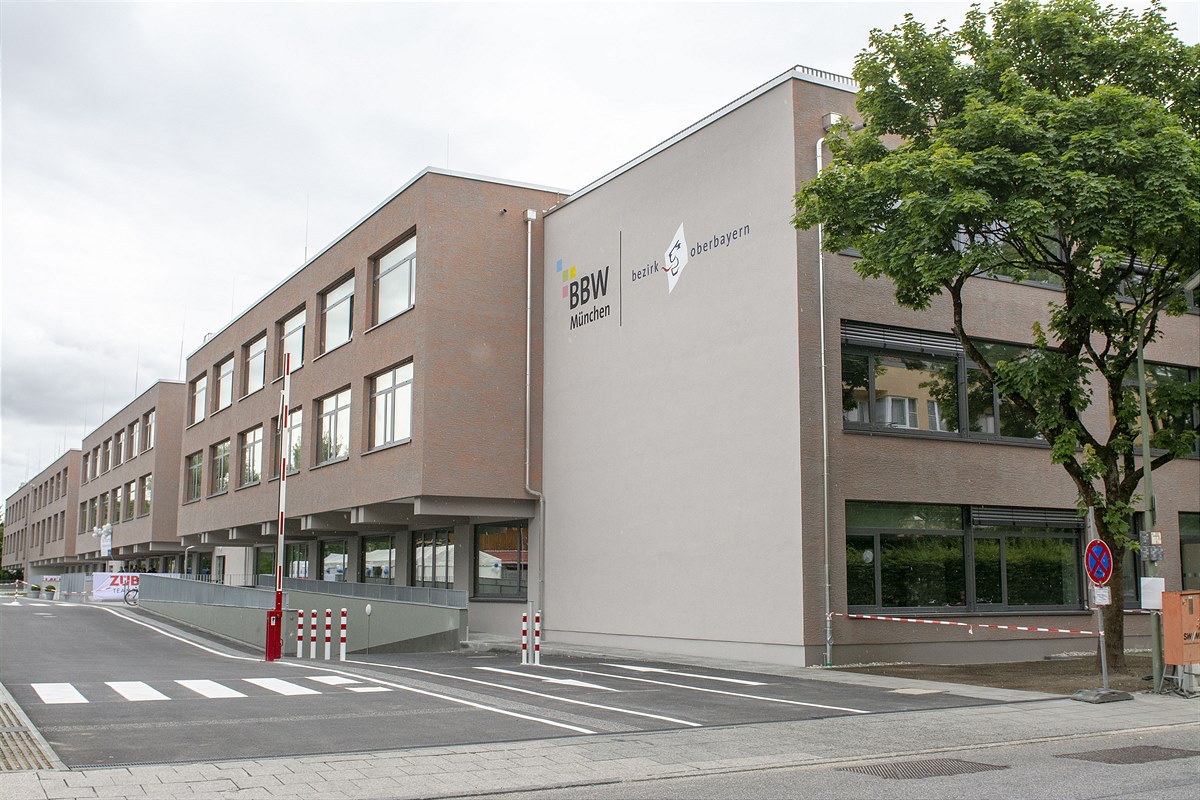 Das neue Hauptgebäude des Berufsbildungswerks Johanneskirchen